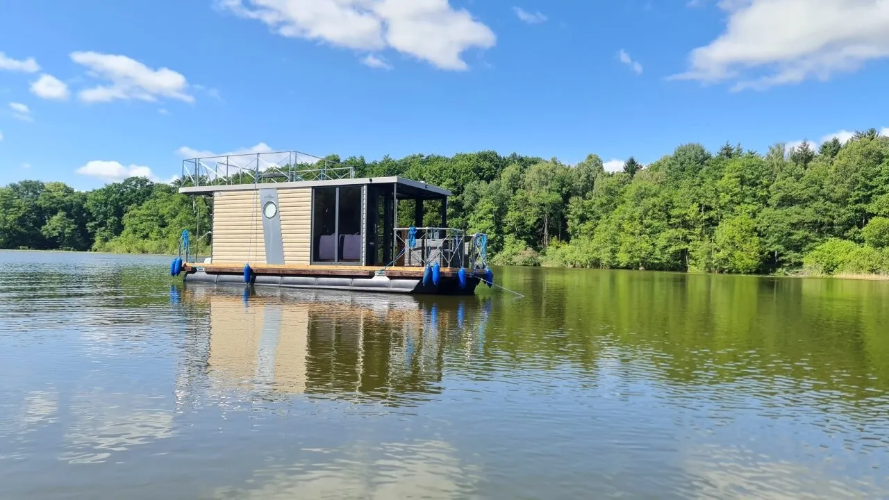 Hausboot mit Hund an der Müritz mieten: Der ultimative Guide für den perfekten Urlaub auf dem Wasser